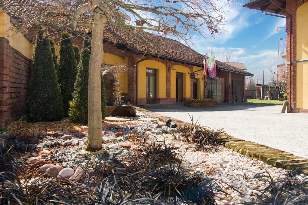 Casa Del Grande Vecchio Airasca Exterior foto