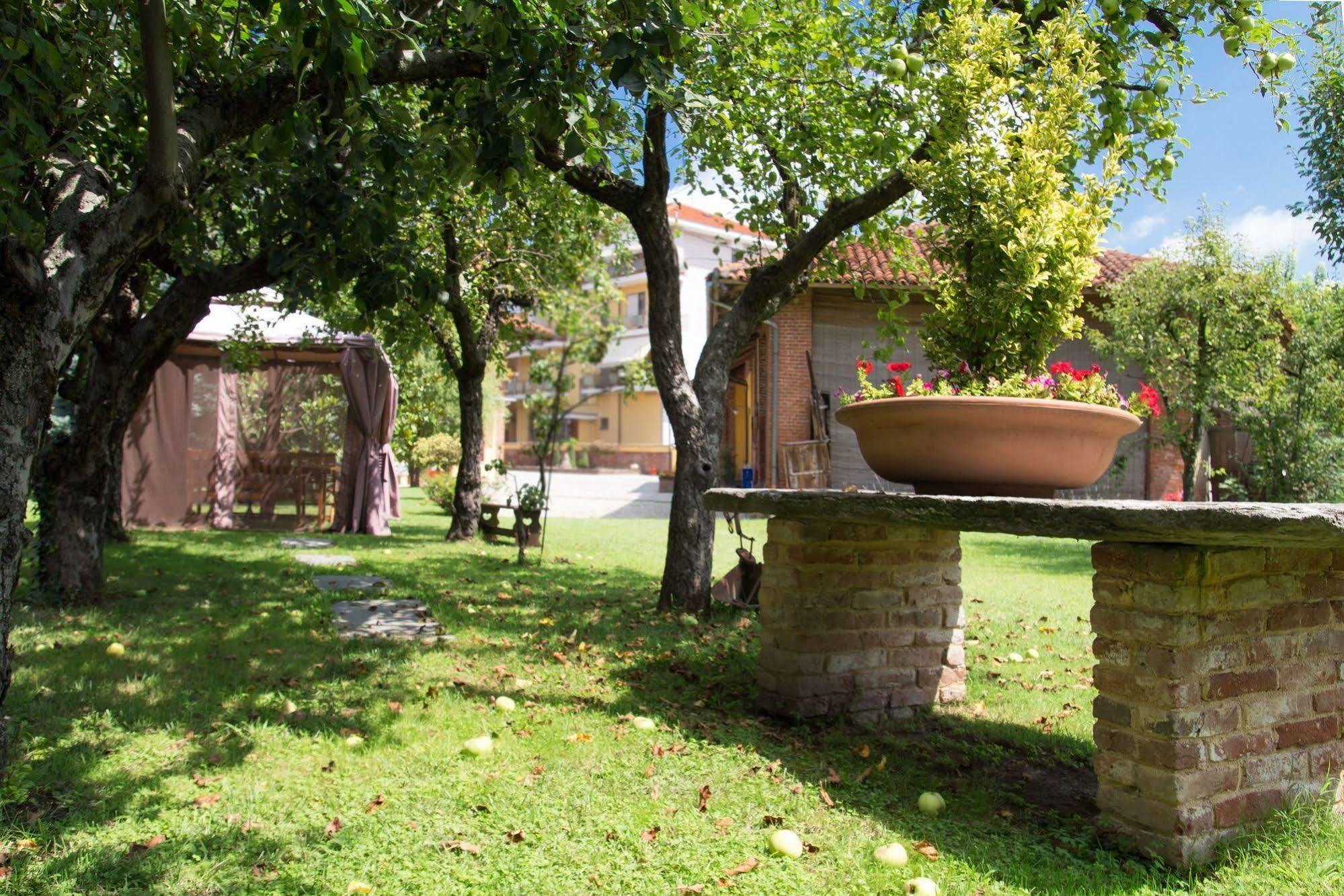 Casa Del Grande Vecchio Airasca Exterior foto